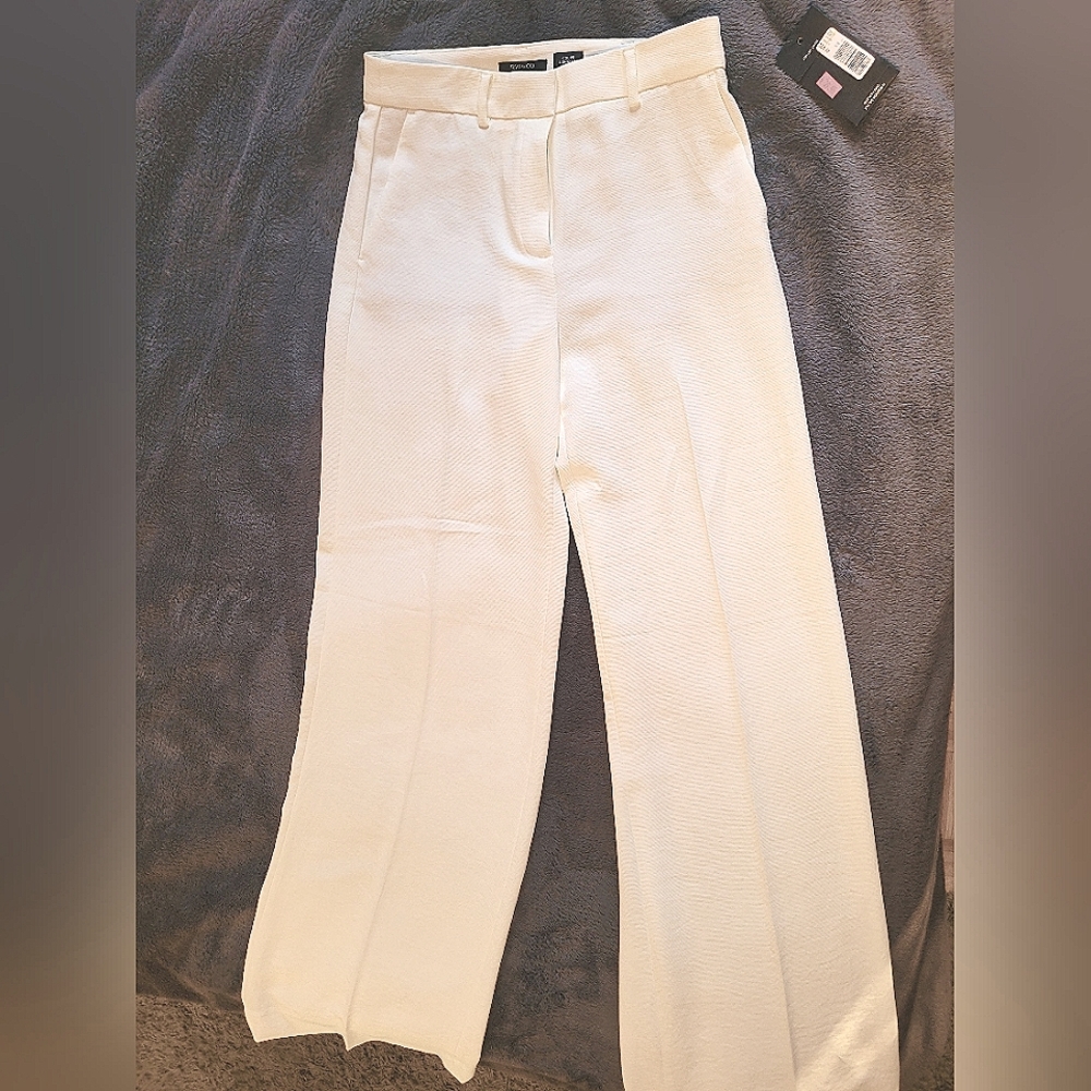 NWT RW&CO White Trousers